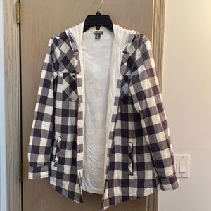 White and black hooded, cotton-lined plaid button-down shirt